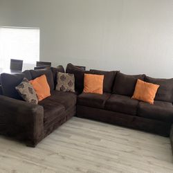 COUCH 