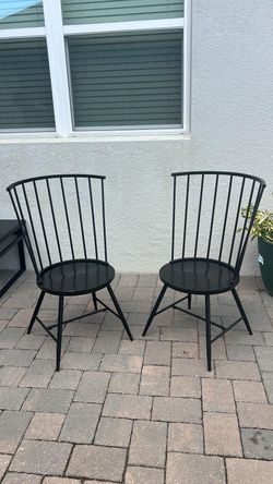 Truman High Back Windsor Classic Dining Chair (Set of 2) by Modern