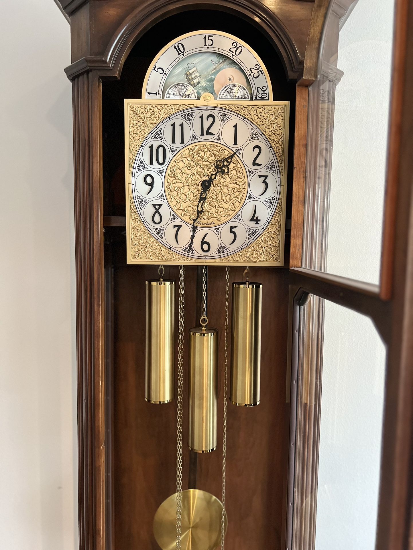 Herschede grandfather clock Works great!