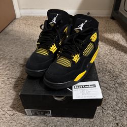 Jordan 4 Thunder !NO TRADES!