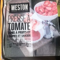 WESTON TOMATO PRESS W/EXTRAS