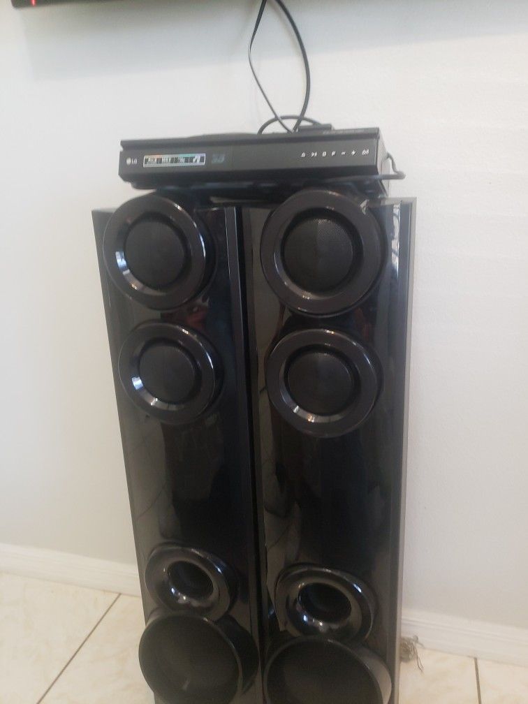 3d Blue Ray Home Theater LHB675