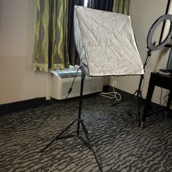 Soft box Lighting. One Bulb