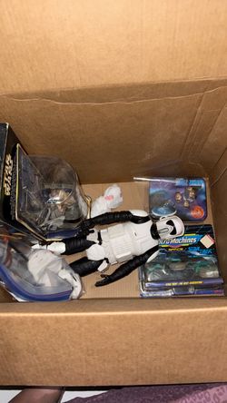 Star Wars & Star Trek Collectibles Lot