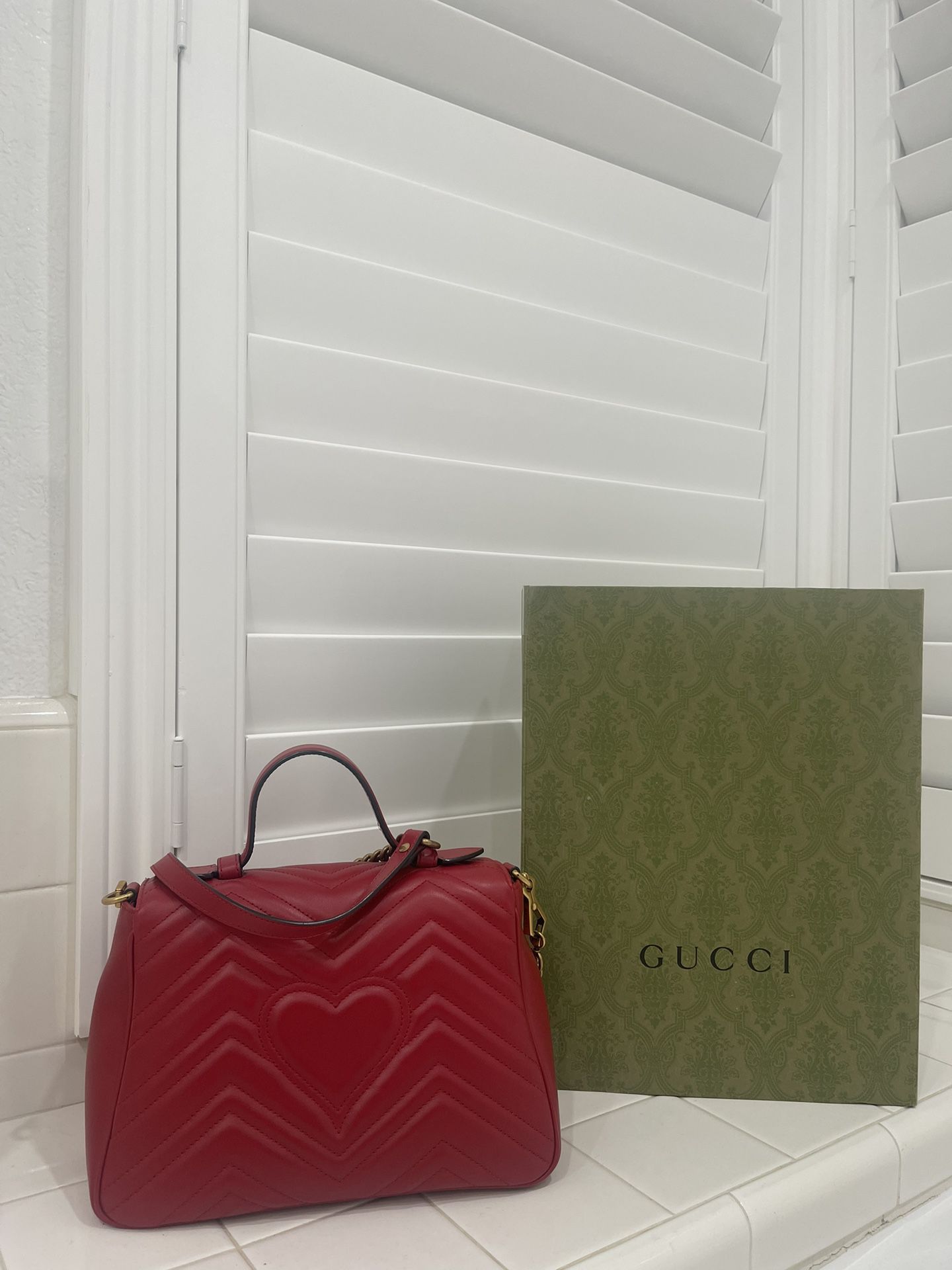 Authentic Gucci Bags 