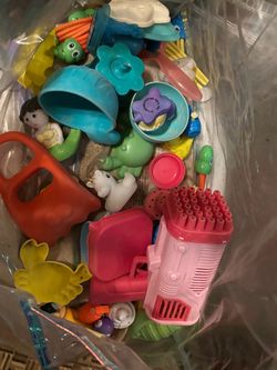 Large Lot of Mixed Kids Plastic summer toys