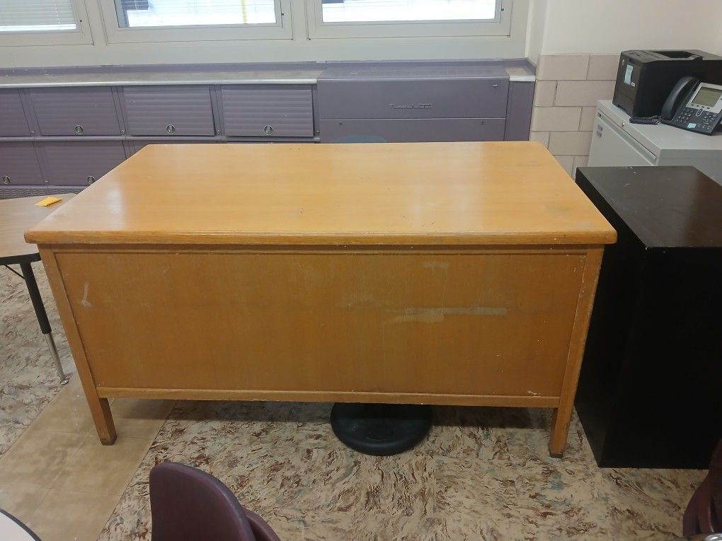 Wood 6 Drawer Desk