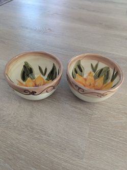 Kitchen bowls