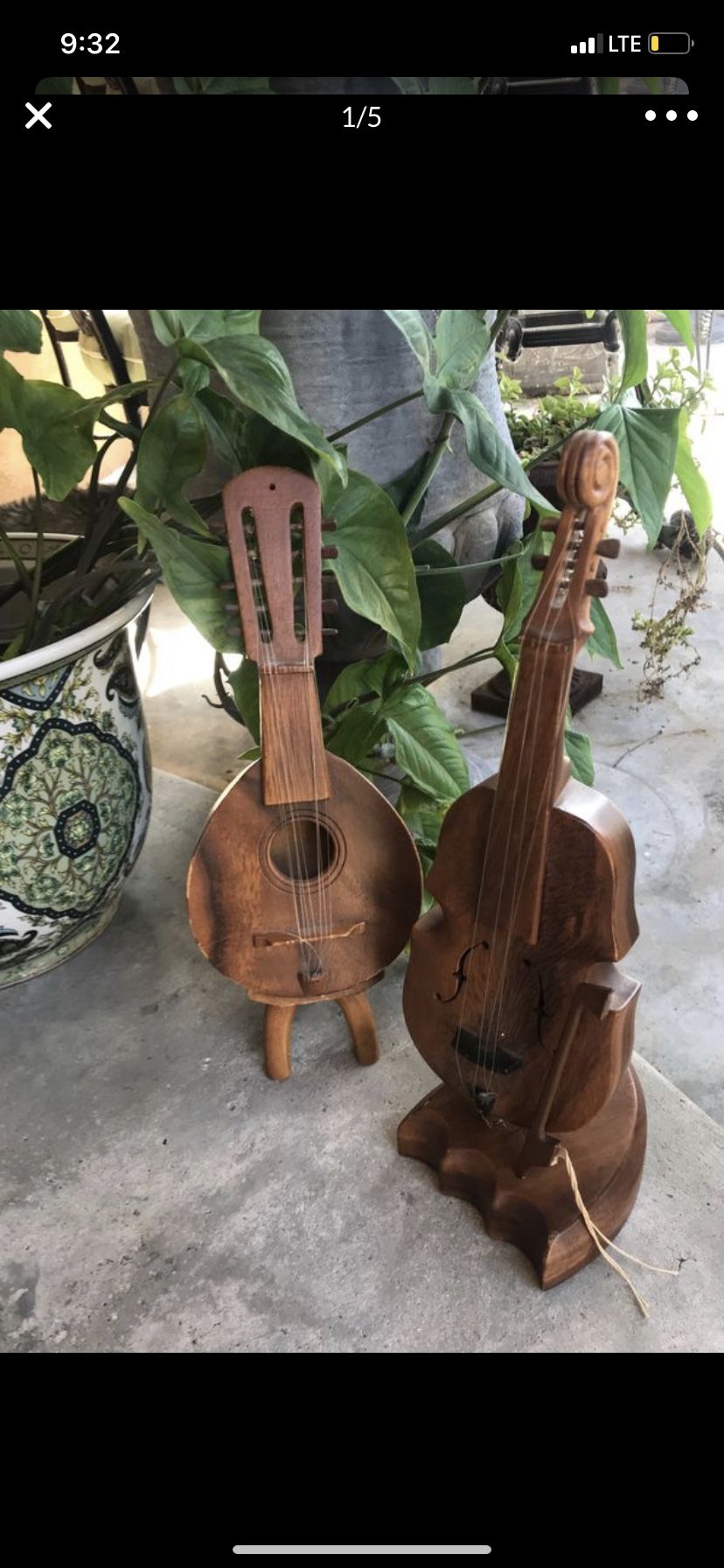 Wooden instruments - violin and guitar decor