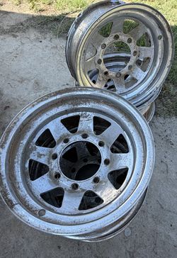 Chrome trailer wheel rims, 8 lug