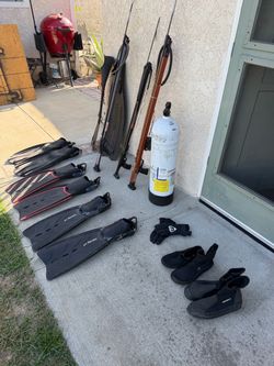 Scuba diving fins