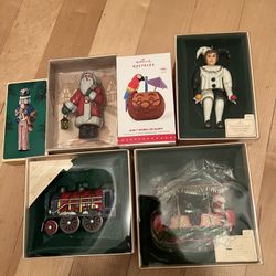 HALLMARK ORDAMENTS 