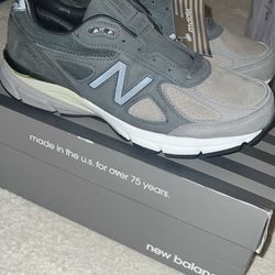 Men’s 990v4 