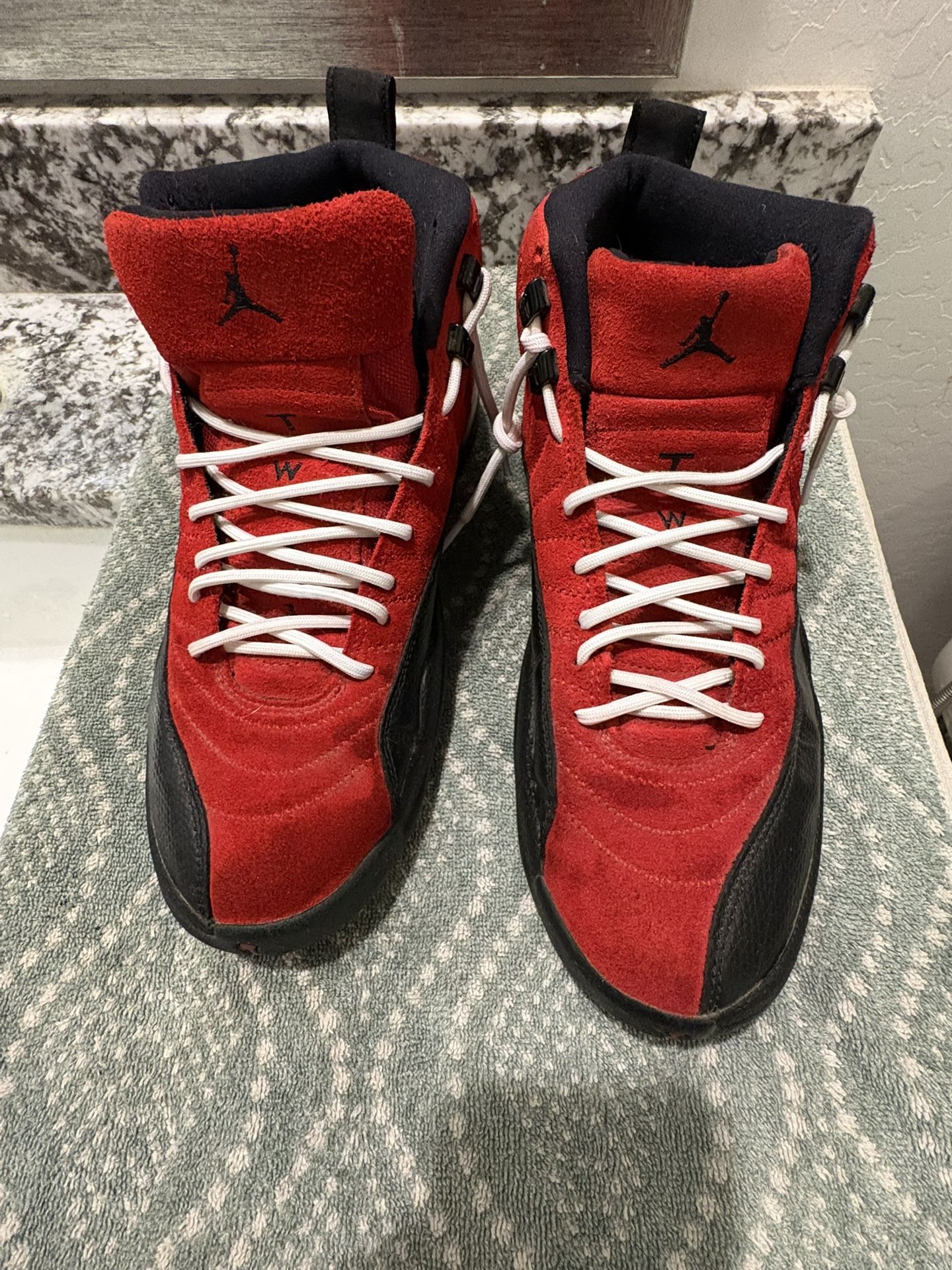 Jordan 12’s