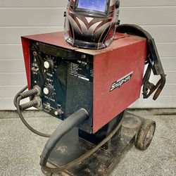 Snap-on FM-140A 110 V MIG Welder with Tank and Helmet