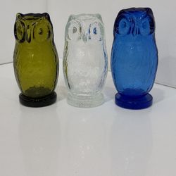 Vintage ser of 3 Pilgrim Art Glass Owl Figurine Waffle base 4.5"