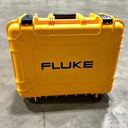 Fluke 1550C Insulation Resistance
Tester 5
