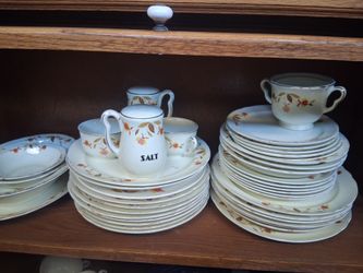 Vintage Hall Autumn Leaf Dinnerware Set (41 Pieces) - Jewel Tea