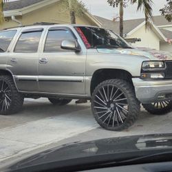 2001 Chevrolet Tahoe