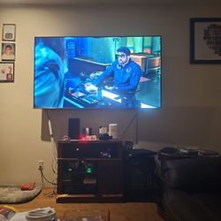 65' Hisense Smart Tv