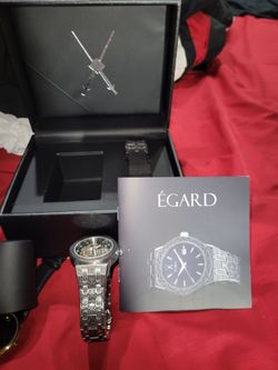 Égard Watch with Box and Booklet