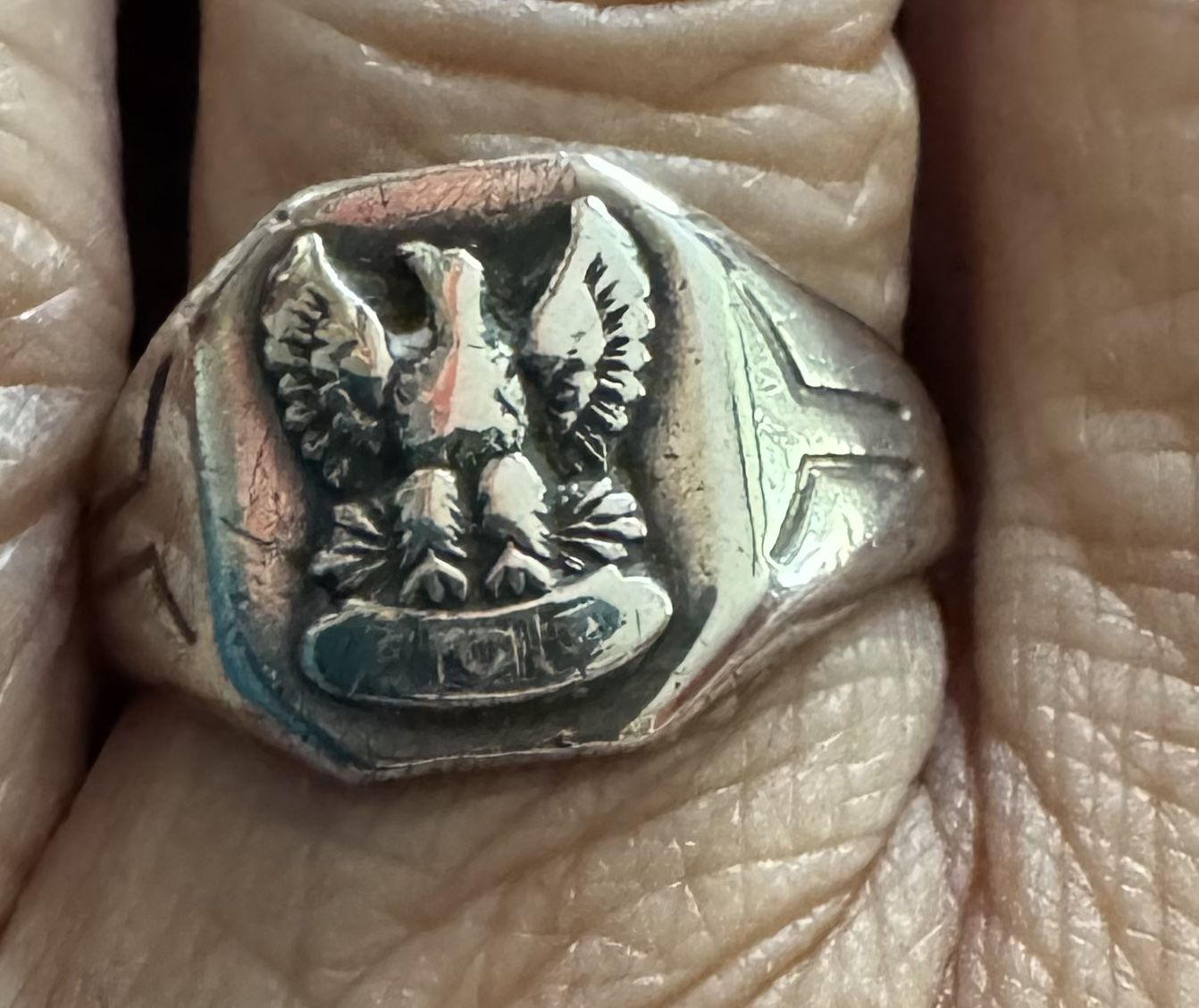 VINTAGE STERLING SILVER F.O.E. FRATERNAL ORDER OF EAGLES RING SIZE 9