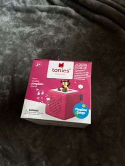 Tonies music box with extra music toys￼