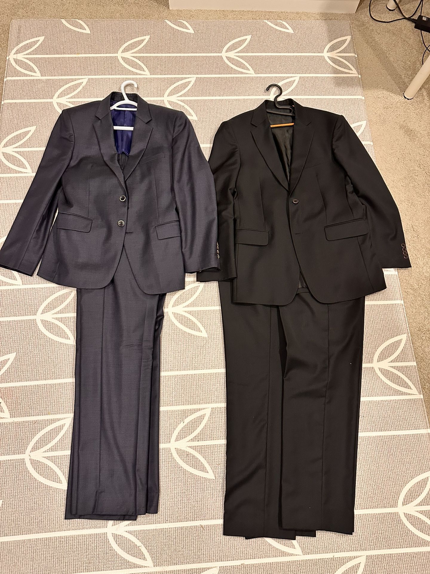 Mens Suits Set (4 Jackets, 4 Pants)