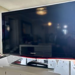 40in Samsung TV 