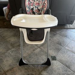 Baby trend high chair