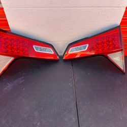 2016 2017 2018 Honda HRV HR-V Left Driver-Right Passenger Side Inner Tail Light OEM