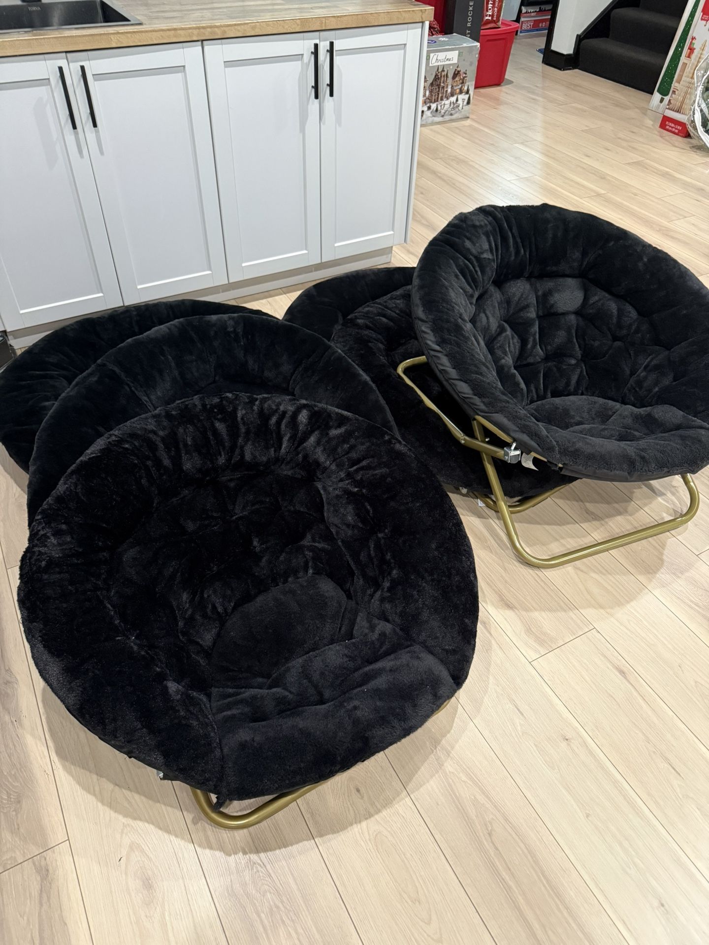 Foldable Bucket Chairs