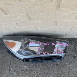 2018-23 Kia Rio Right Headlight 