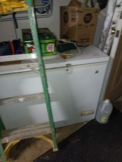Deep freezer