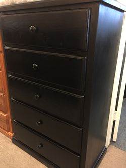 Pinewood dresser