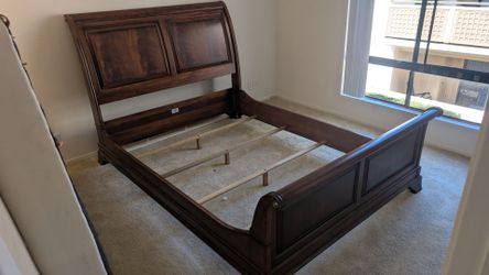 Ethan Allen Sleigh Bed