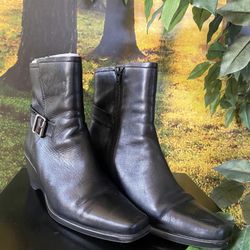 Anne Klein Black Leather Ankle Boots