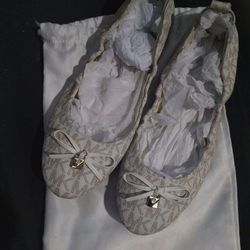 MK JULIETTE BALLET FLATS SIZE 8.5
