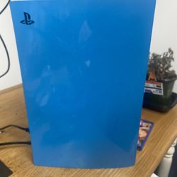 Custom PS5 w/ Controller. 