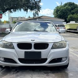 BMW 328i 
