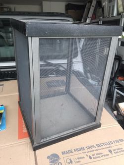 Terrarium 10 Gallon Sized
