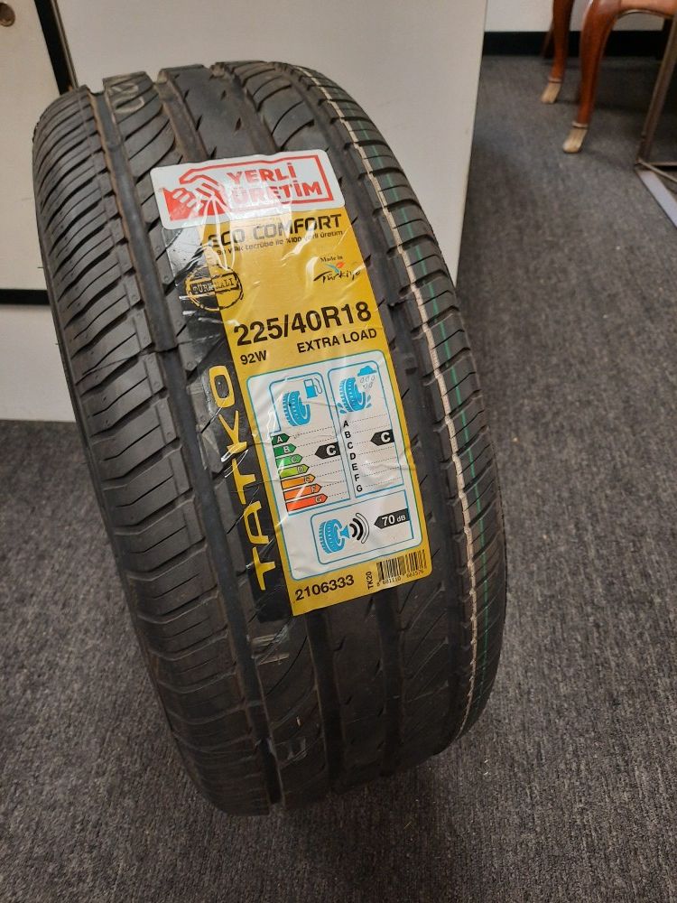 225-40-18 Tatko Eco Comfort Tire