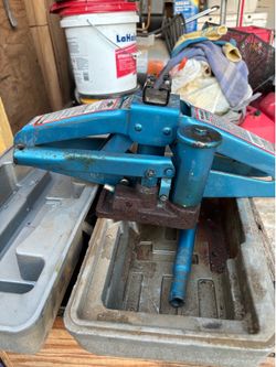 Scissor jack