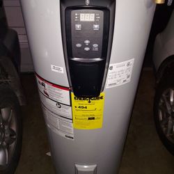 A.O. Smith Signature 100 50-Gallon Tall 6-year Warranty 4500-watt Double Element Grid Capable