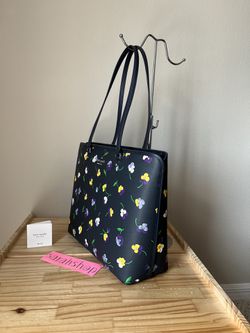Brand New Authentic Kate Spade Purse & Wallet $600 Retail For $200 Now for  Sale in Milwaukee, WI - OfferUp