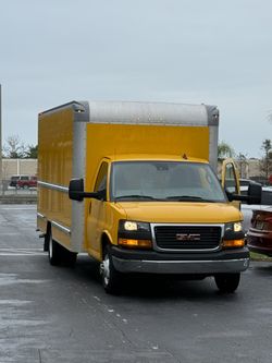 2022 GMC Savana Cutaway