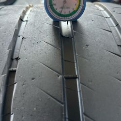 Single Michelin 305/30/20 Run Flat C8