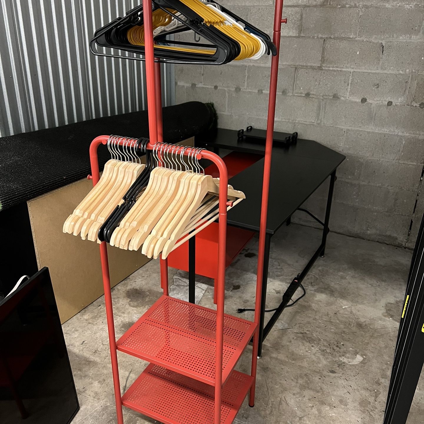 Ikea Nikkeby Clothes Rack, Free Hangars for Sale in West Palm