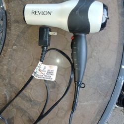Hairdryer
