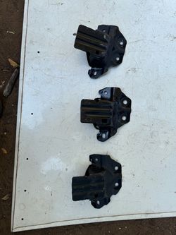2021-2022 Chevy Silverado bracket